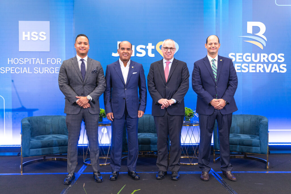 Emil Calcano, Víctor J. Rojas, Dr. Alejandro González Della Valle y Dr. Adolfo Alejandro Cambiaso