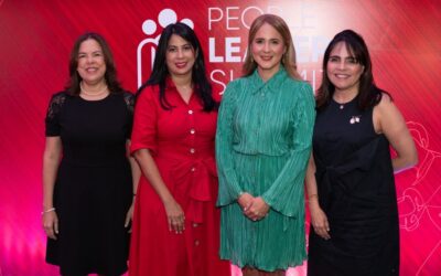 Virginia Peña, Ingrid Elizabeth García Ovalles, Gina Cordero y Nina D' Agostini.